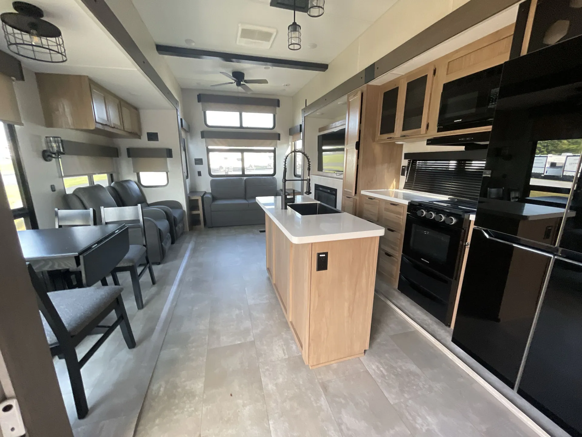 2024 Forest River Cherokee Timberwolf Black Label 39DLBL — living area main