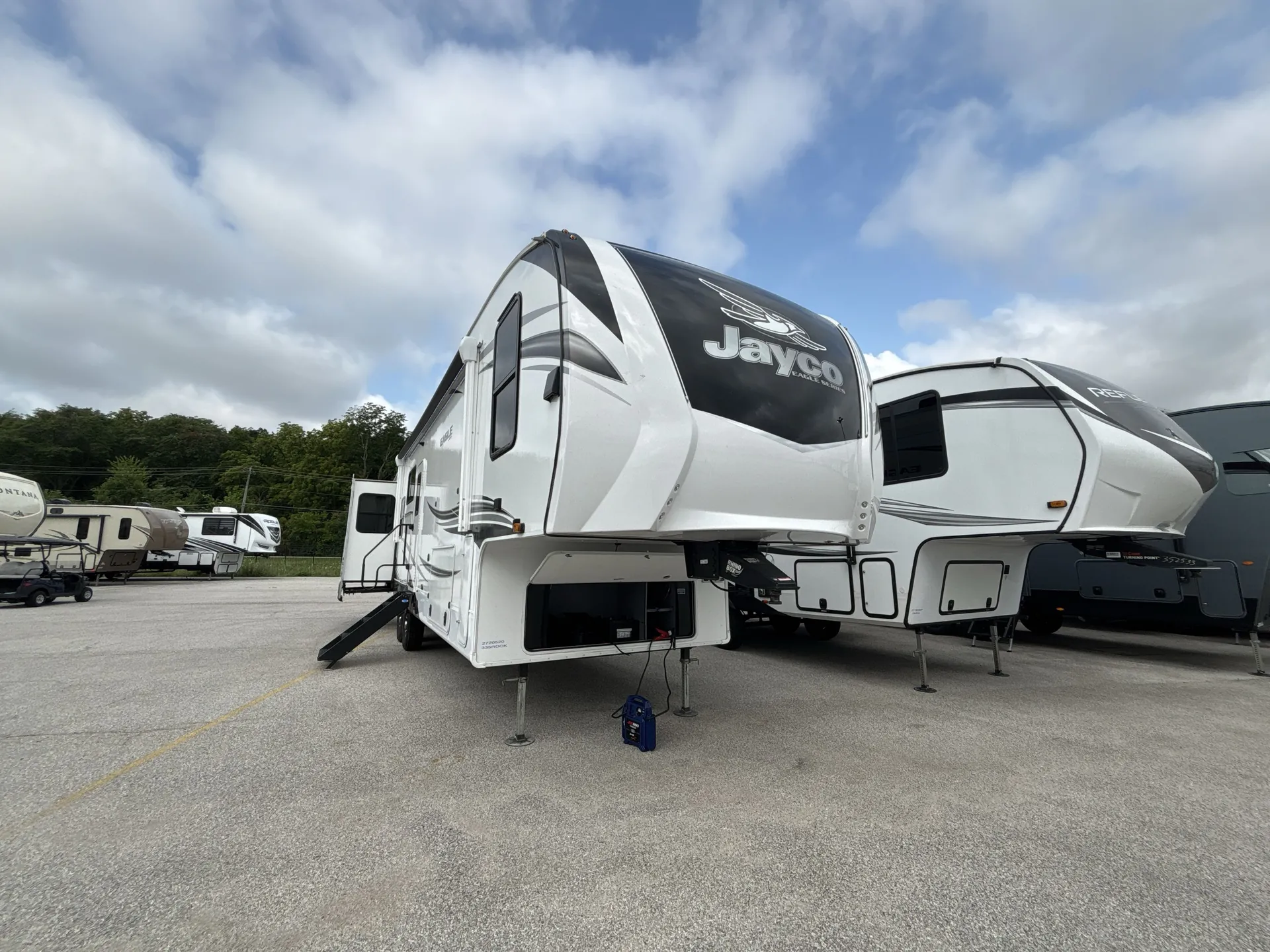 2023 Jayco Eagle 335RDOK - Photo 2