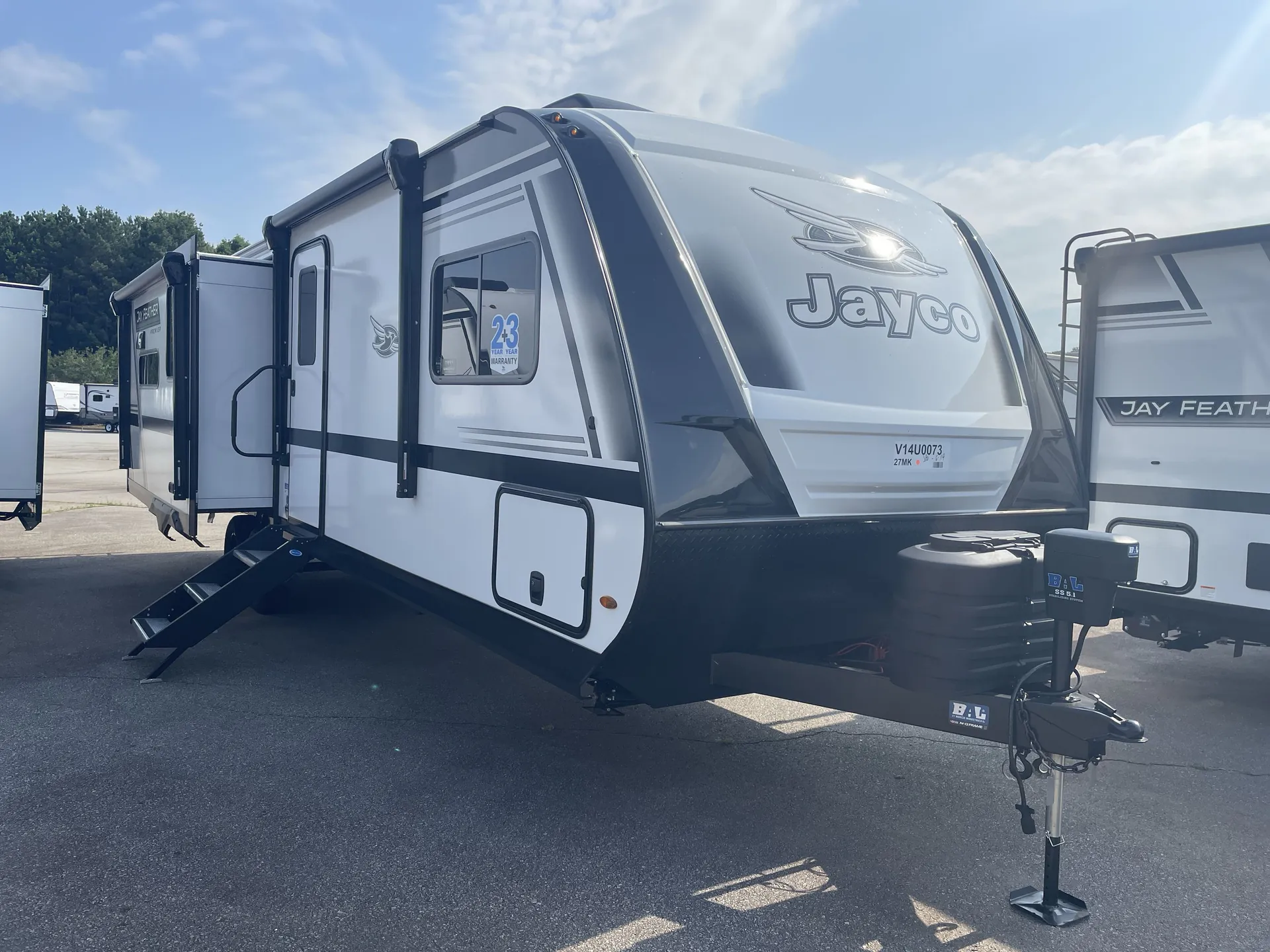 2027 Jayco Jay Feather 27MK - Photo 2