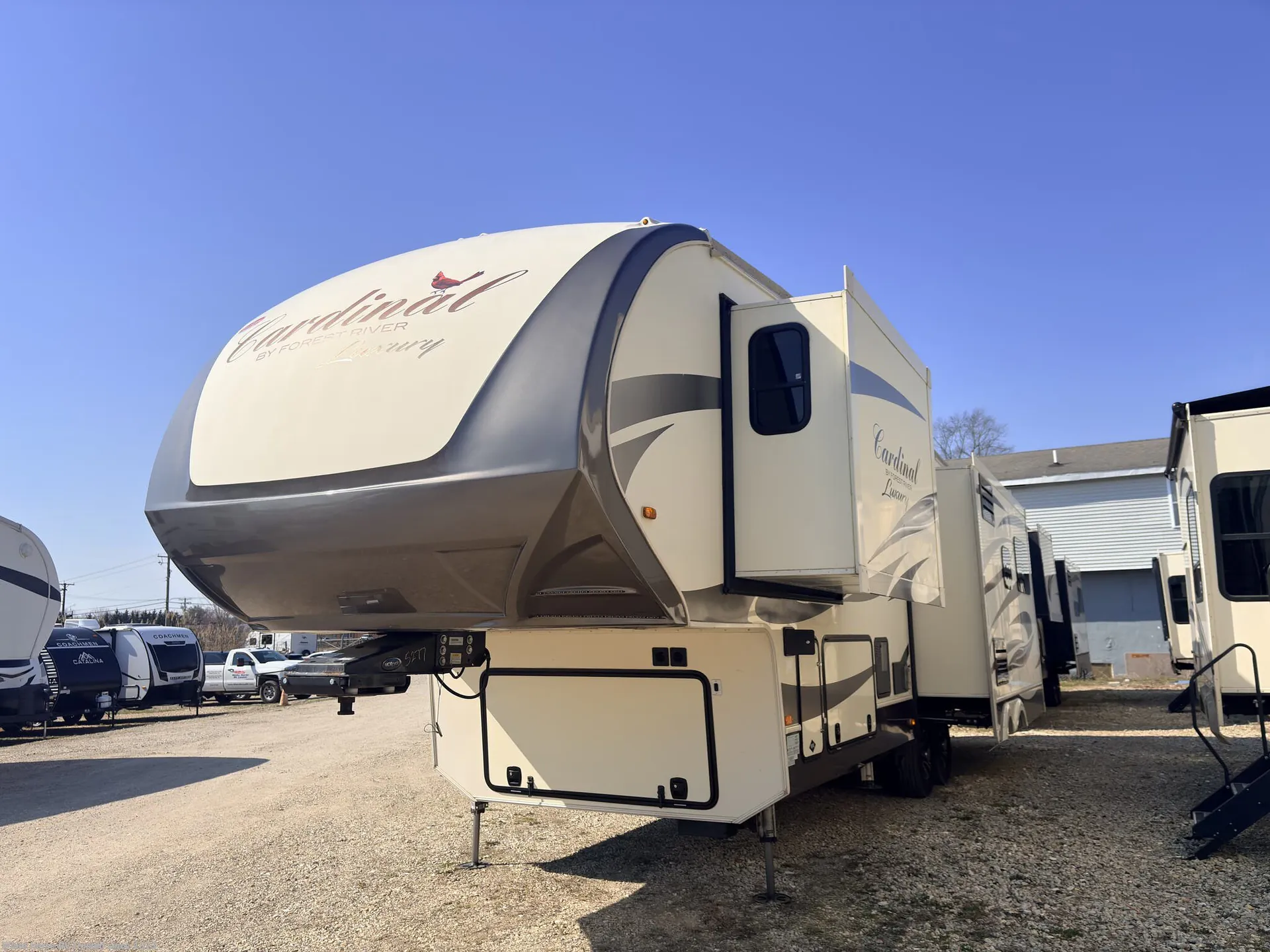 2018 Forest River Cardinal Luxury 3350RLX - Photo 2