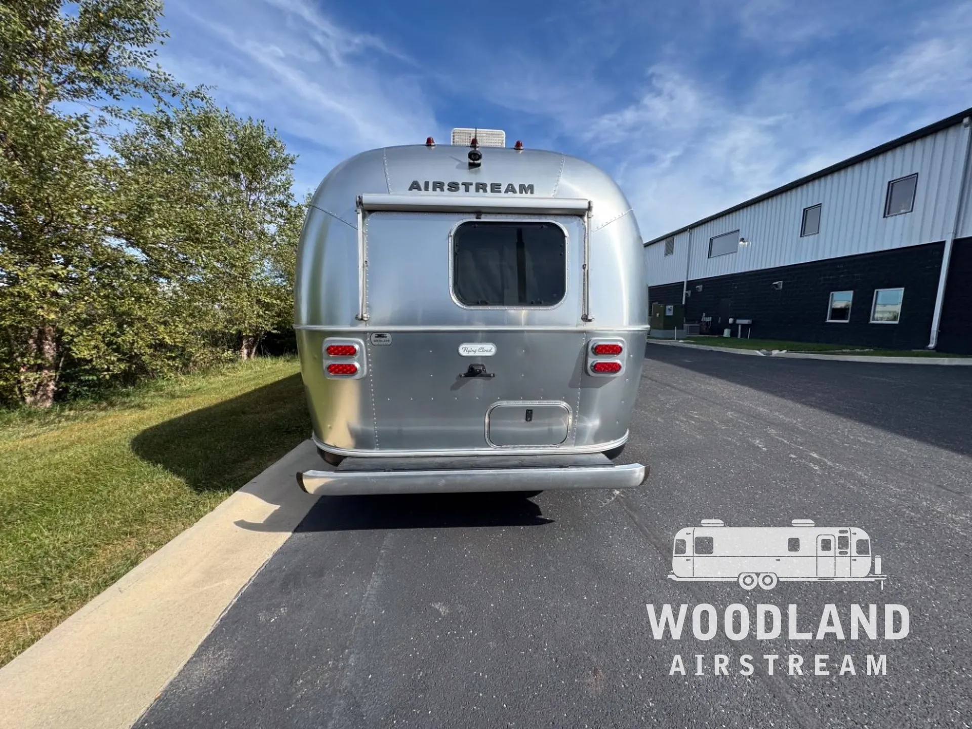 2020 Airstream Flying Cloud 30FB Bunk - Photo 3