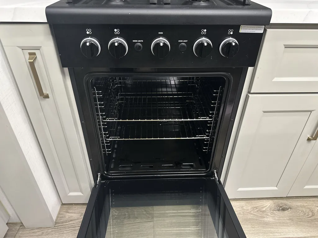 2025 Brinkley Model G 3950, Photos photo 11
