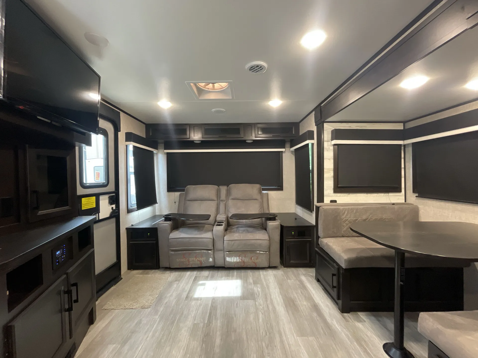 2023 Jayco Jay Feather 26RL — living area main