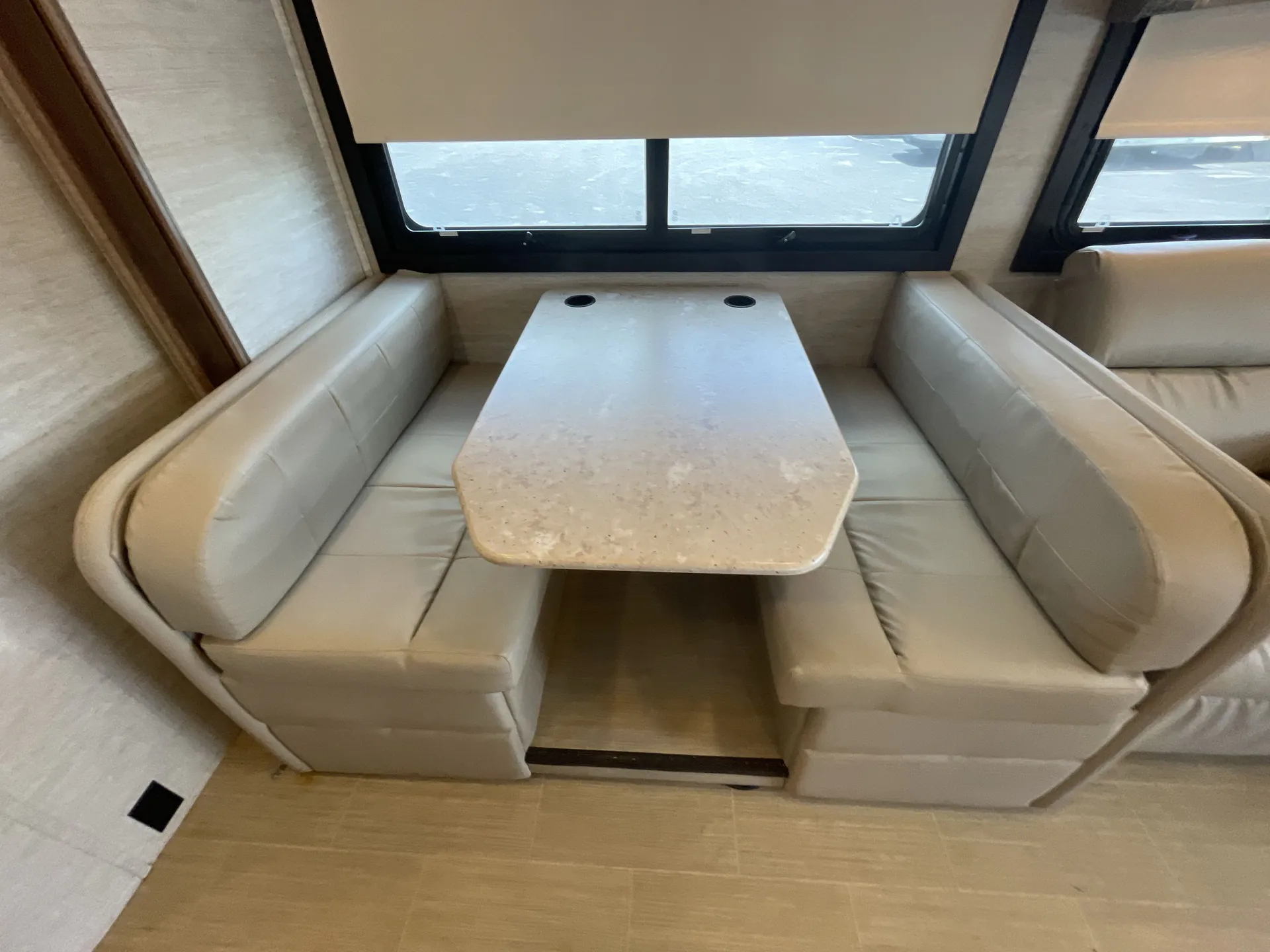 2021 Jayco Greyhawk Prestige 29MVP — living area main