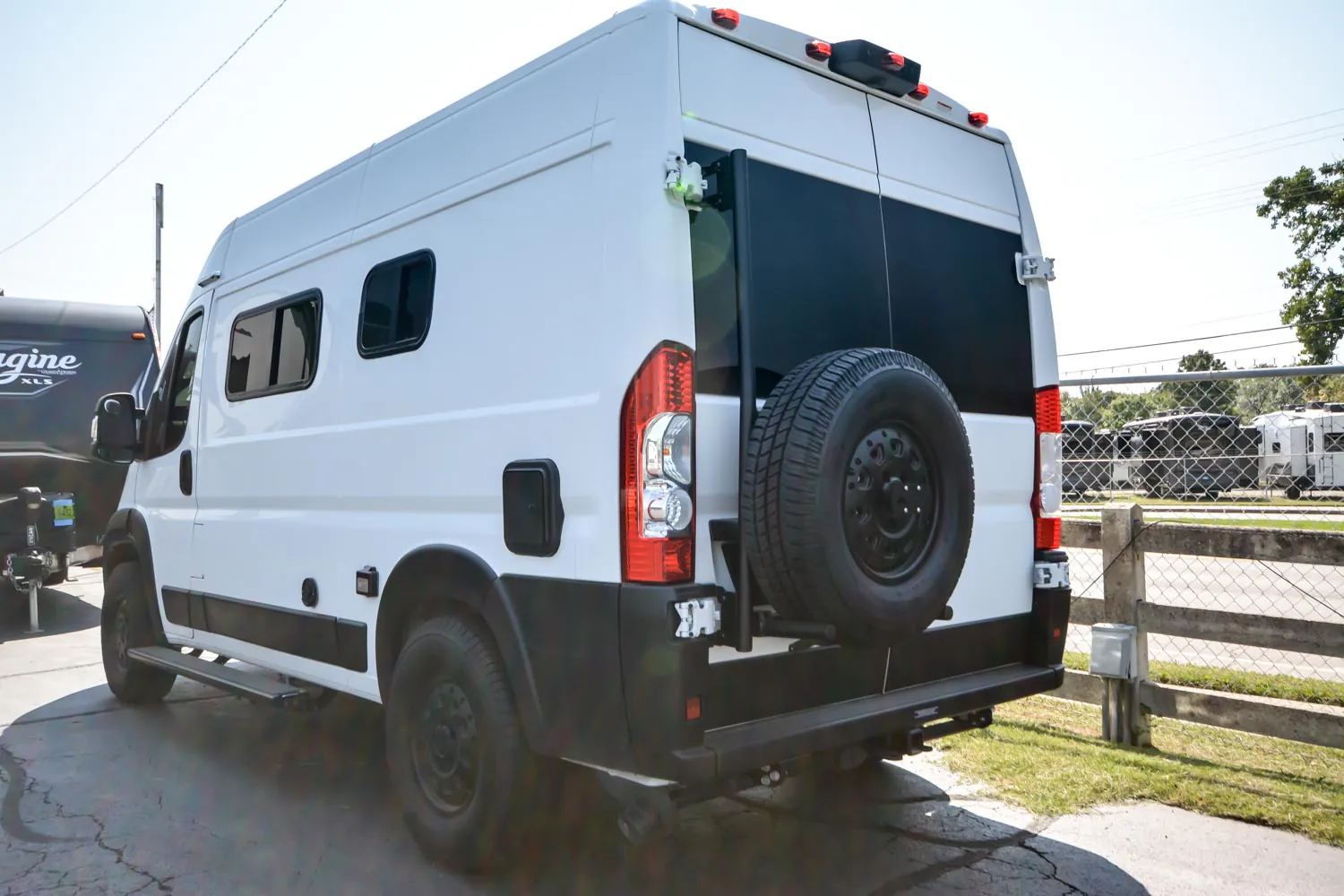 2024 Winnebago Solis Pocket 36B - Photo 4