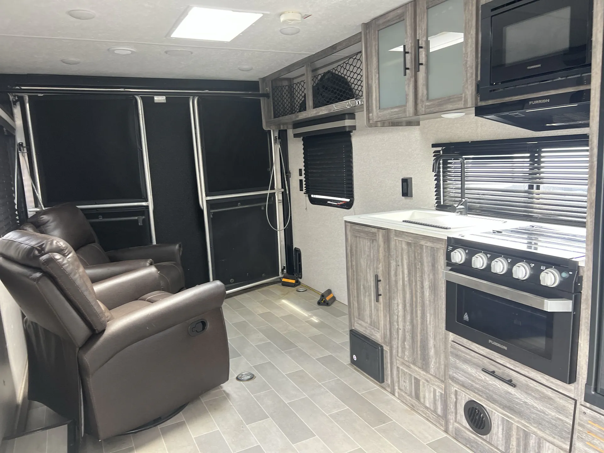 2020 Forest River Wildwood FSX 260RT — living area main