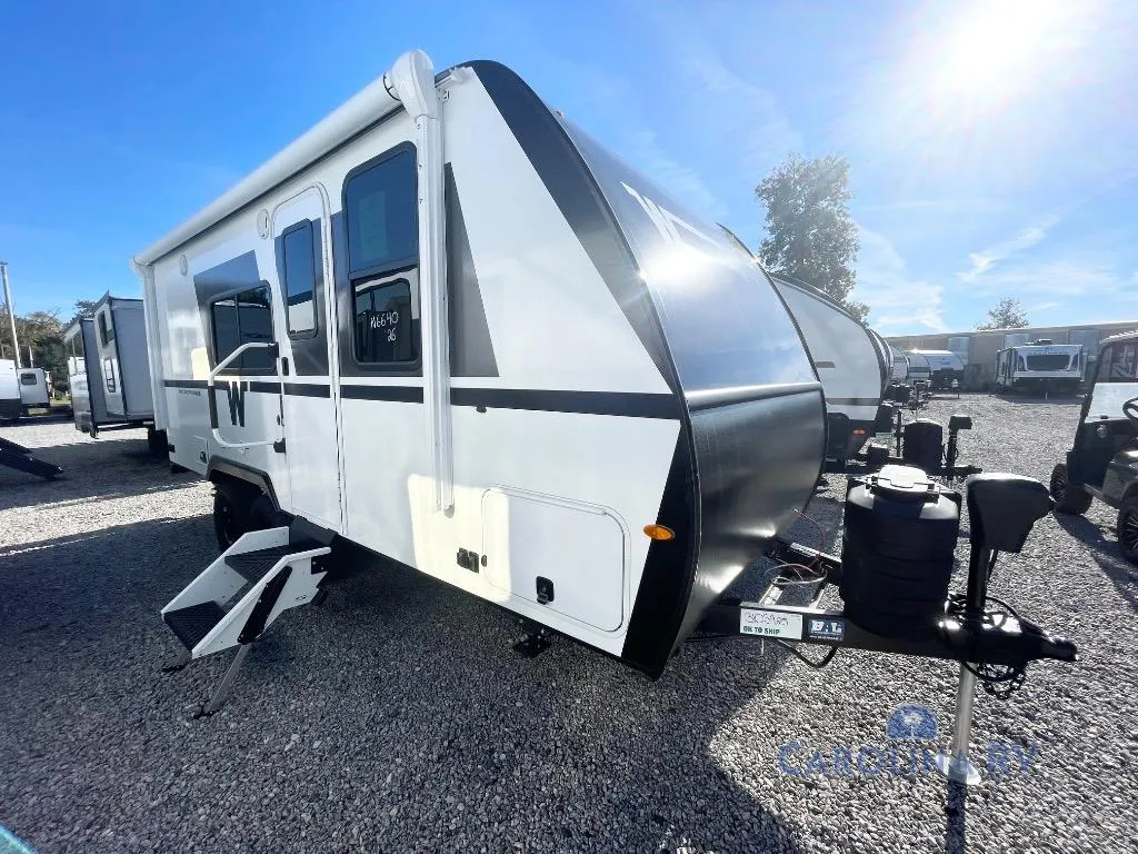 2026 Winnebago Micro Minnie 2108DS - Photo 2