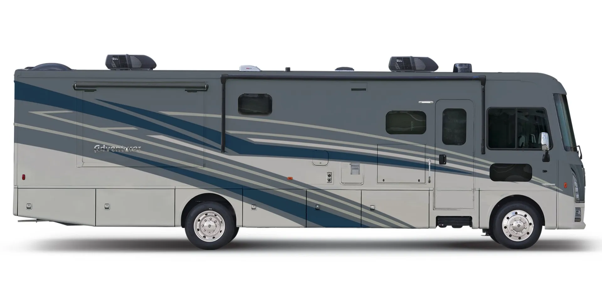 Winnebago Adventurer 35F exterior