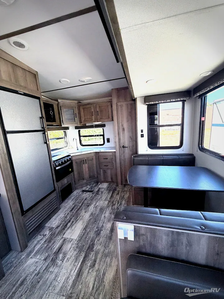 2020 Keystone Sprinter Campfire 27FWML - Photo 4