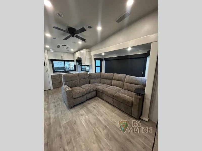 2026 Jayco Eagle 365UKTS - Photo 4
