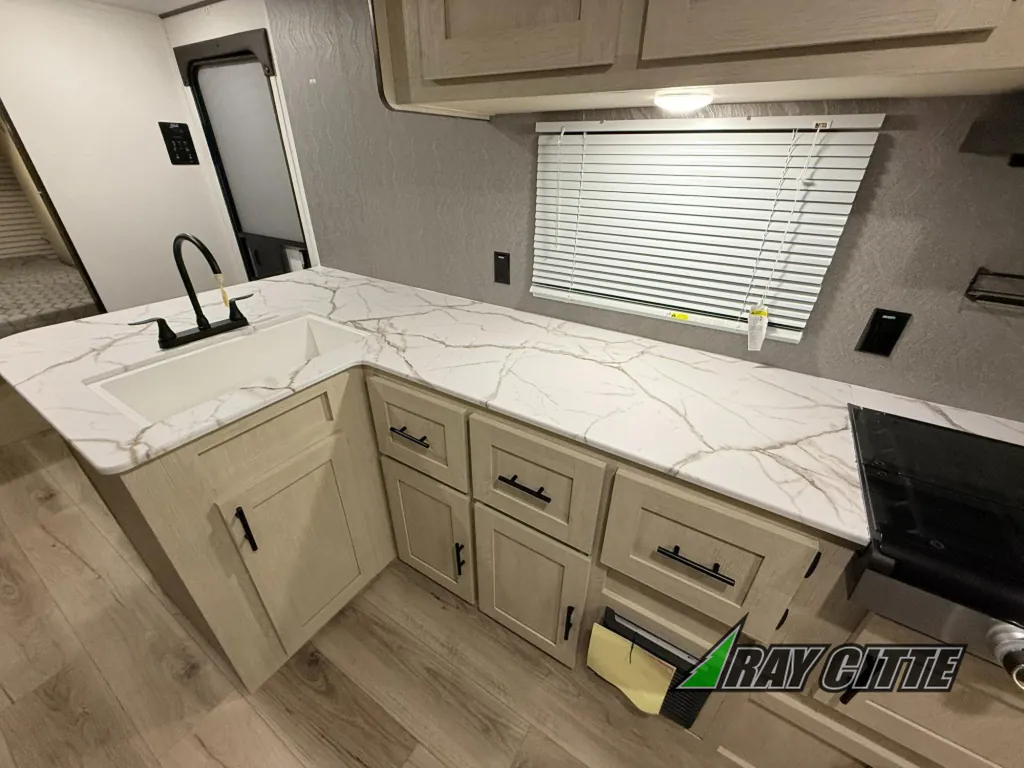 2026 Shasta RVs i-5 Edition 526RBS, Photos photo 7