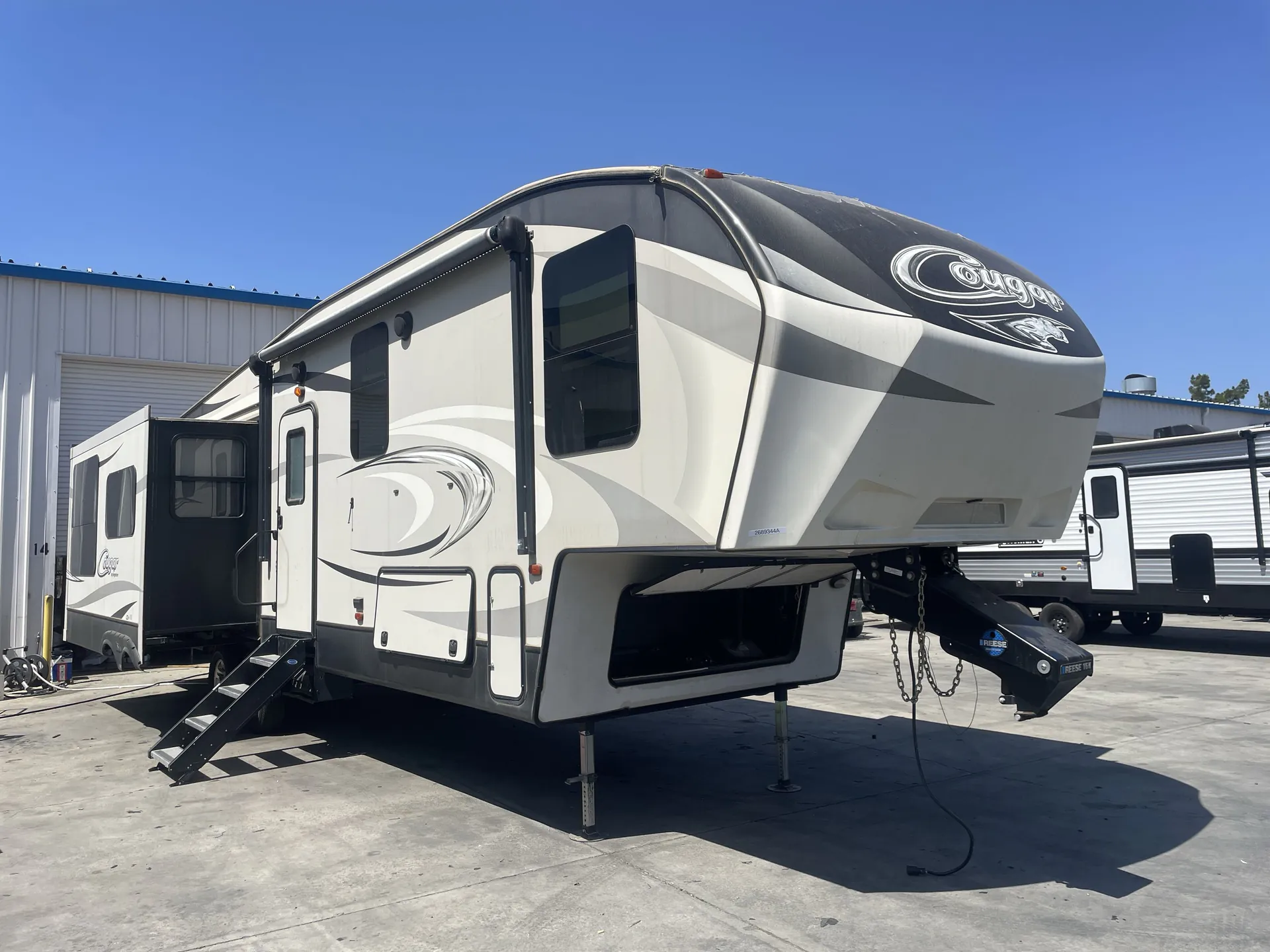 2016 Keystone Cougar 341RKI - Photo 2