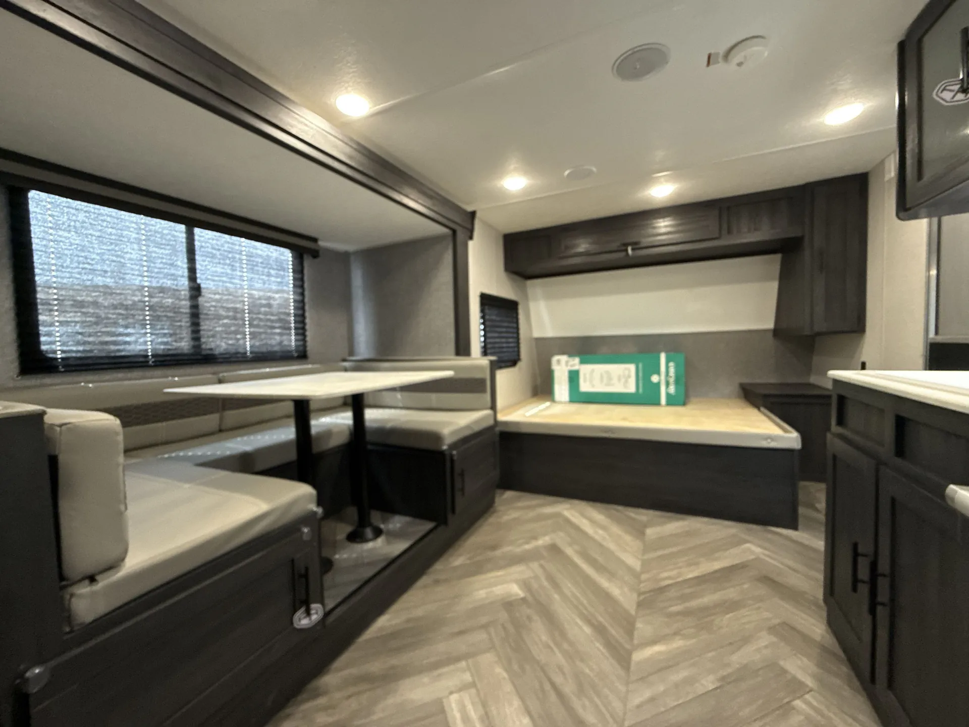 2021 Forest River Ozark 2700TH - Photo 4