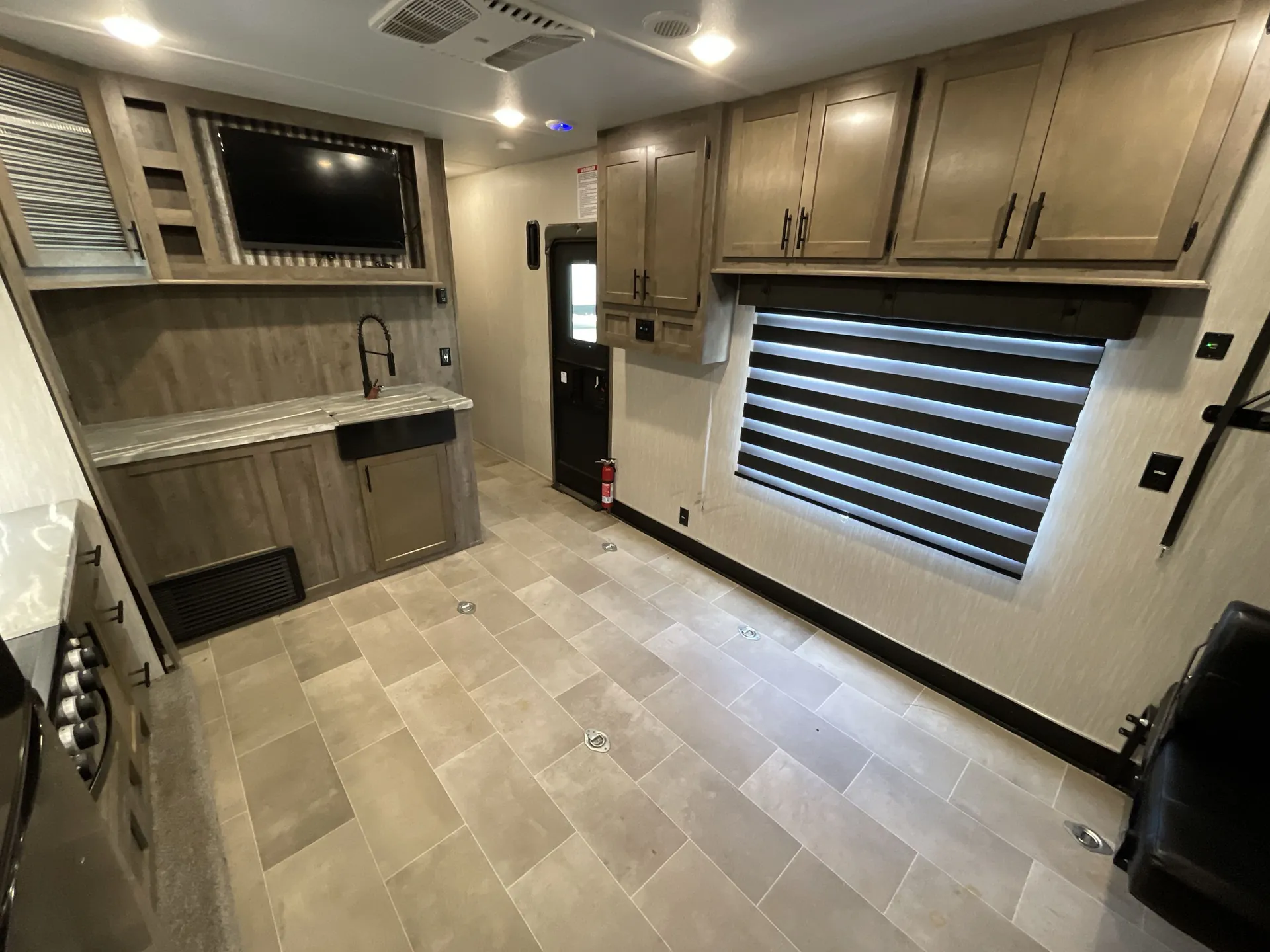 2021 Forest River Vengeance Rogue 26V — living area main