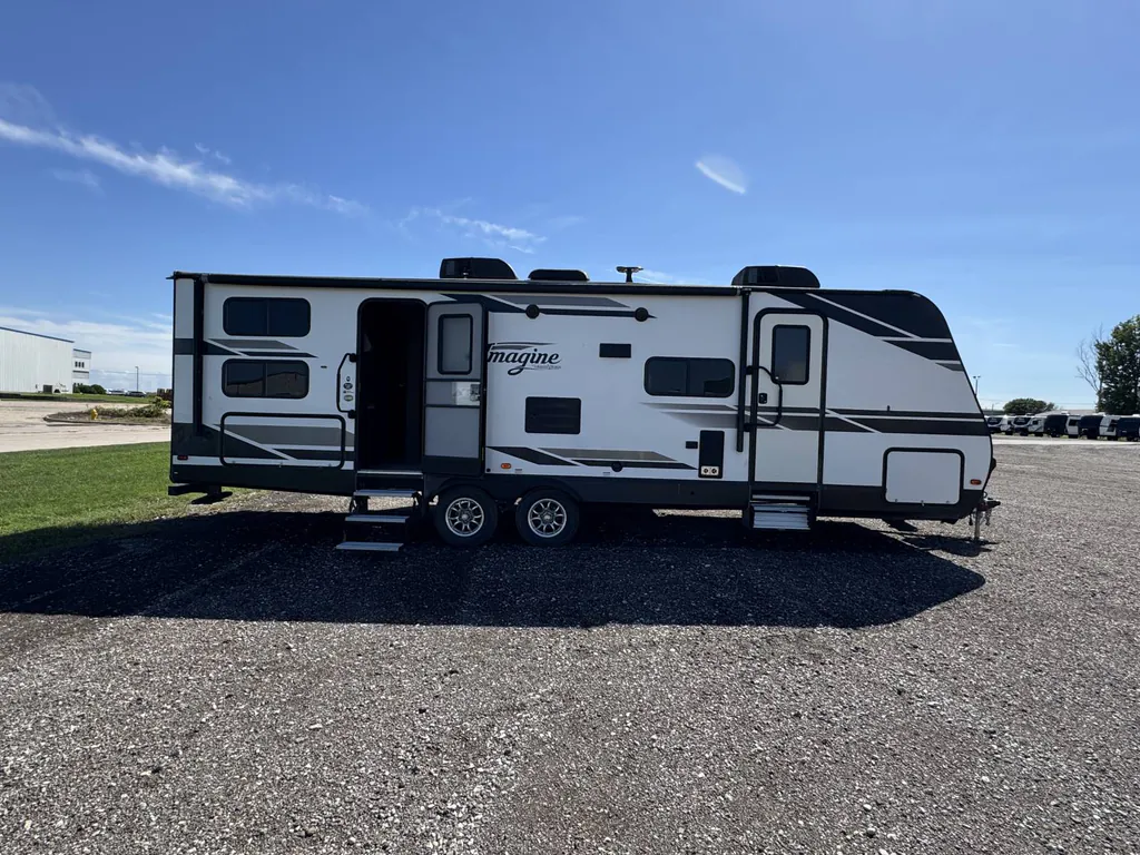 2019 Grand Design Imagine 2800BH, Photos photo 10
