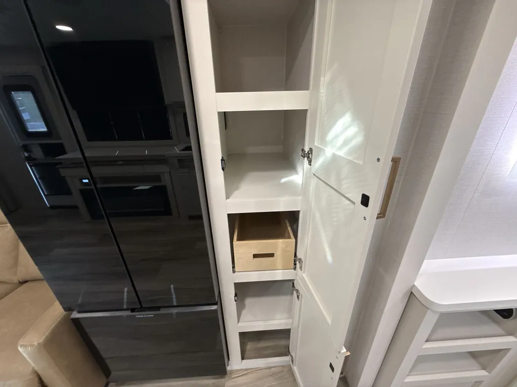 2027 Brinkley Model I 290, Photos photo 13