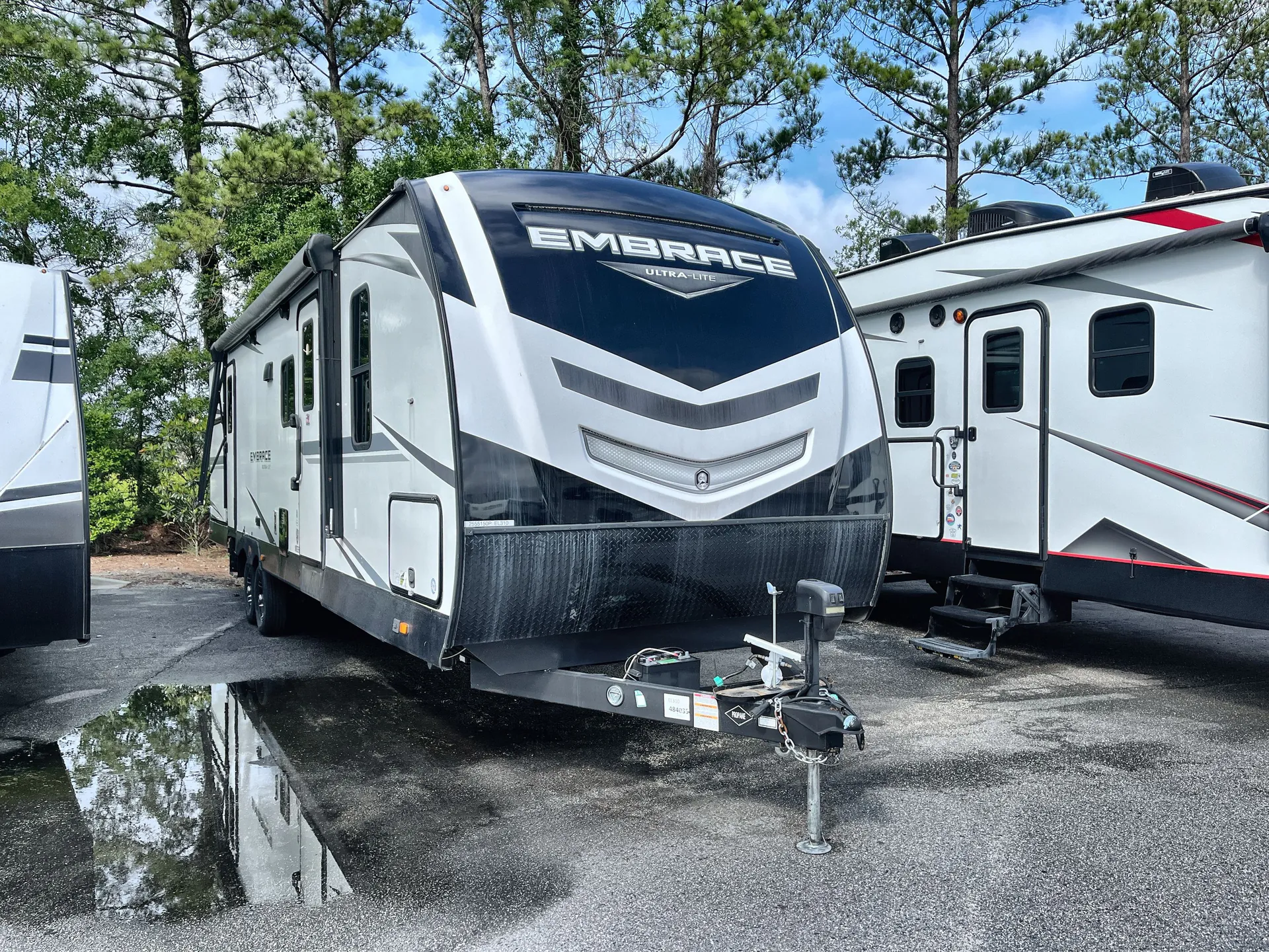 2022 Cruiser RV Embrace EL310 - Photo 2