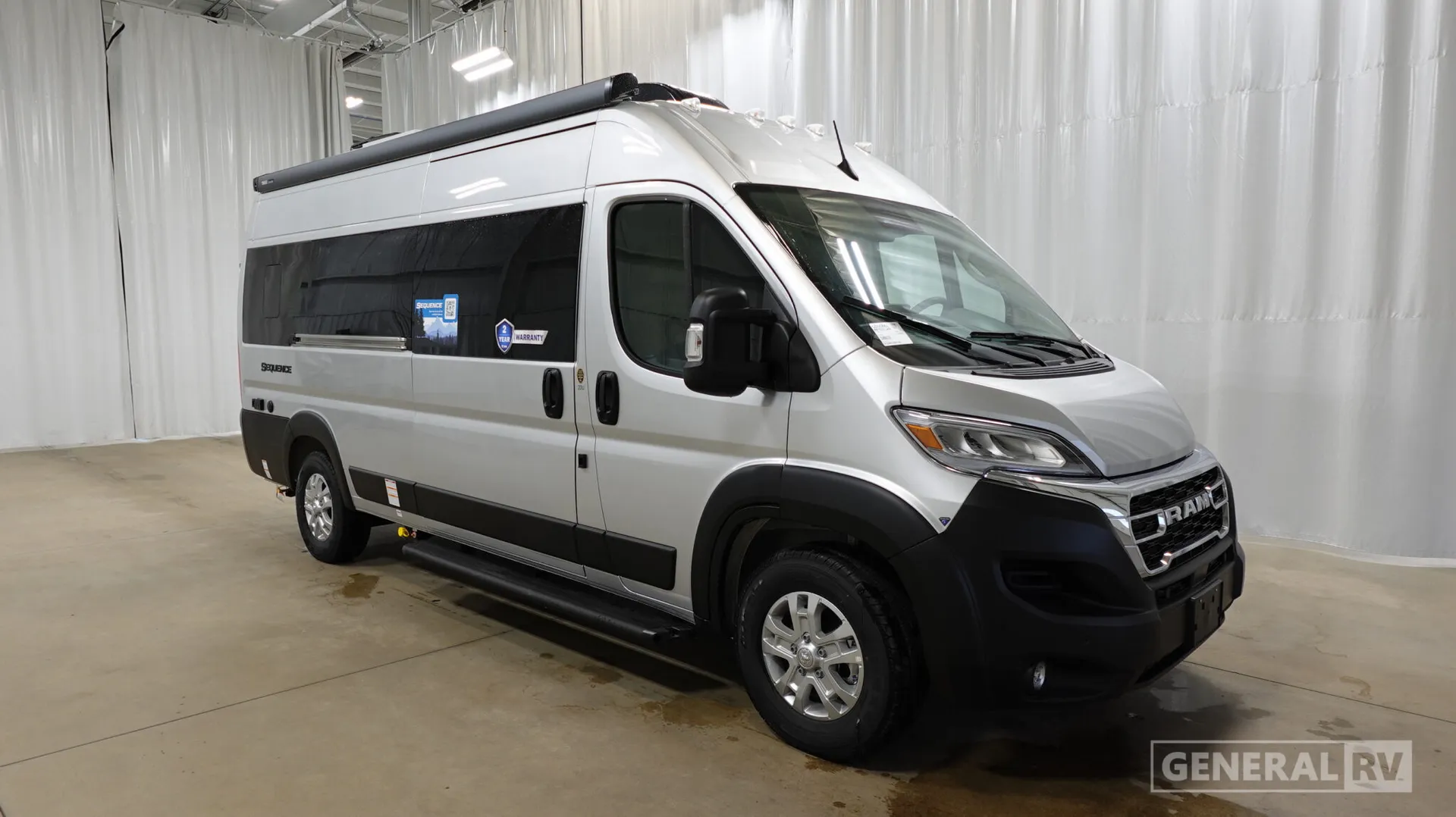 2027 Thor Motor Coach Sequence 20U - Photo 2