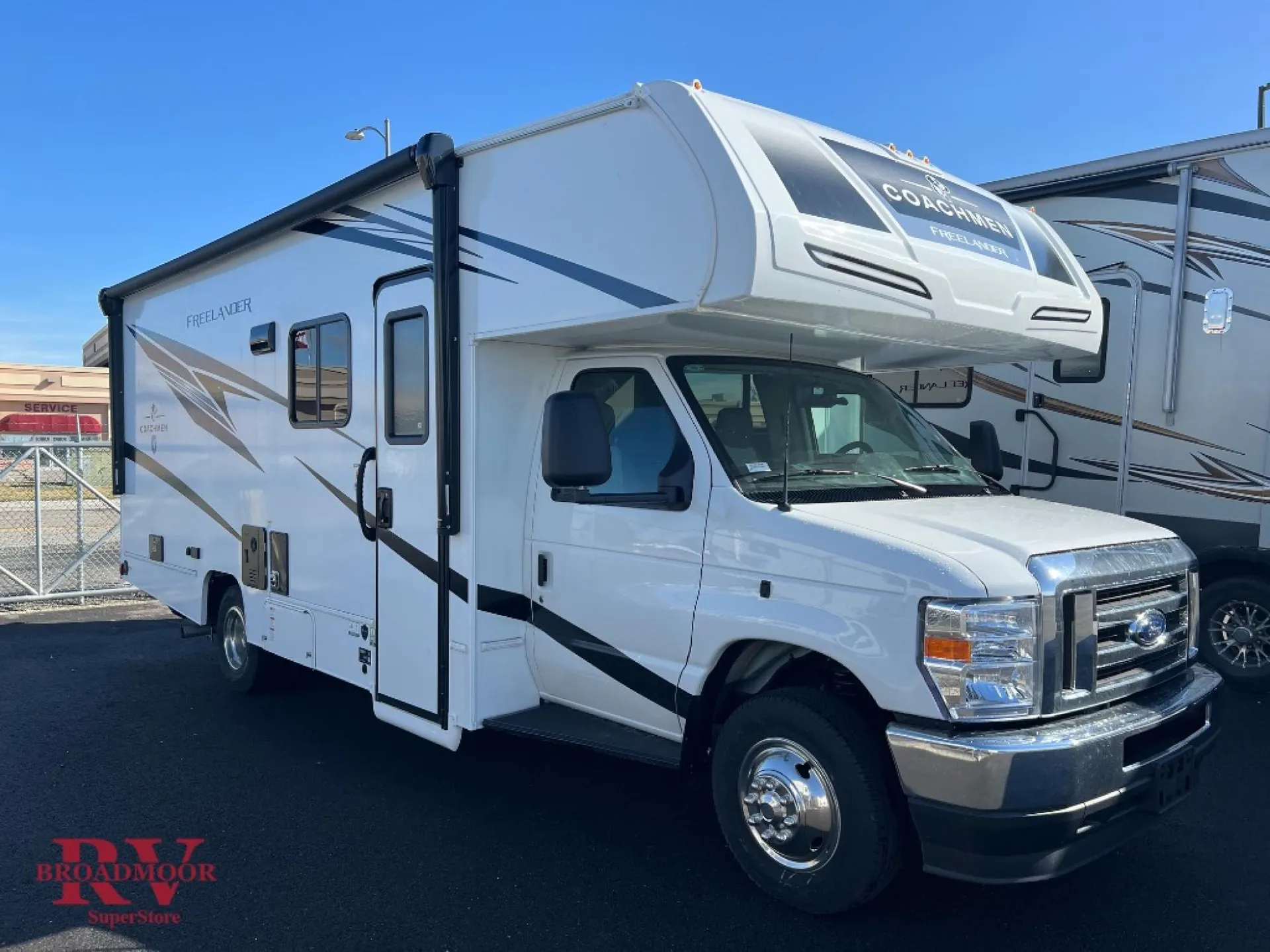 2025 Coachmen Freelander 23FS Ford - Photo 2