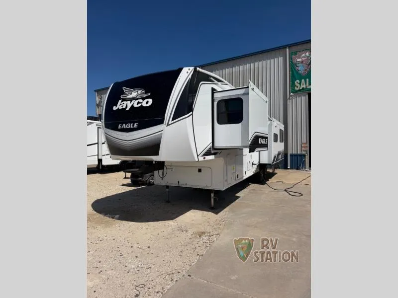 2026 Jayco Eagle 335LSTS - Photo 3