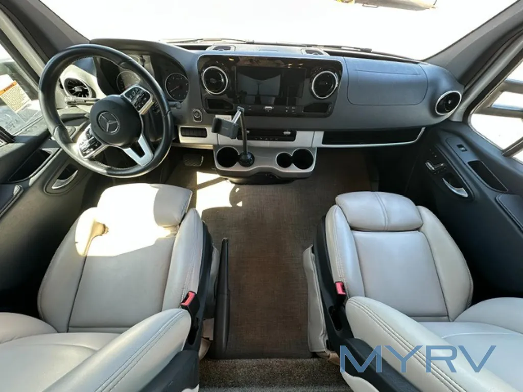 2023 Thor Motor Coach Tiburon 24FB, Photos photo 9