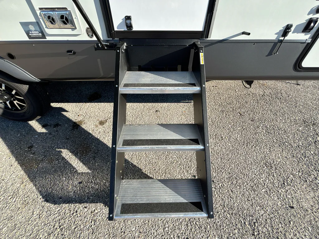 2026 Forest River Flagstaff Micro Lite 25FBD, Photos photo 34