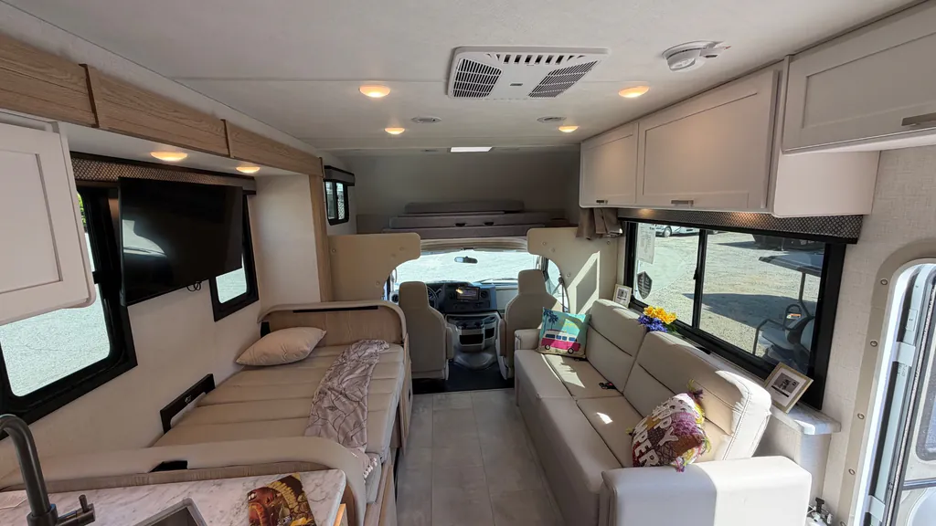 2026 Thor Motor Coach Freedom Elite 31FE, Photos photo 28