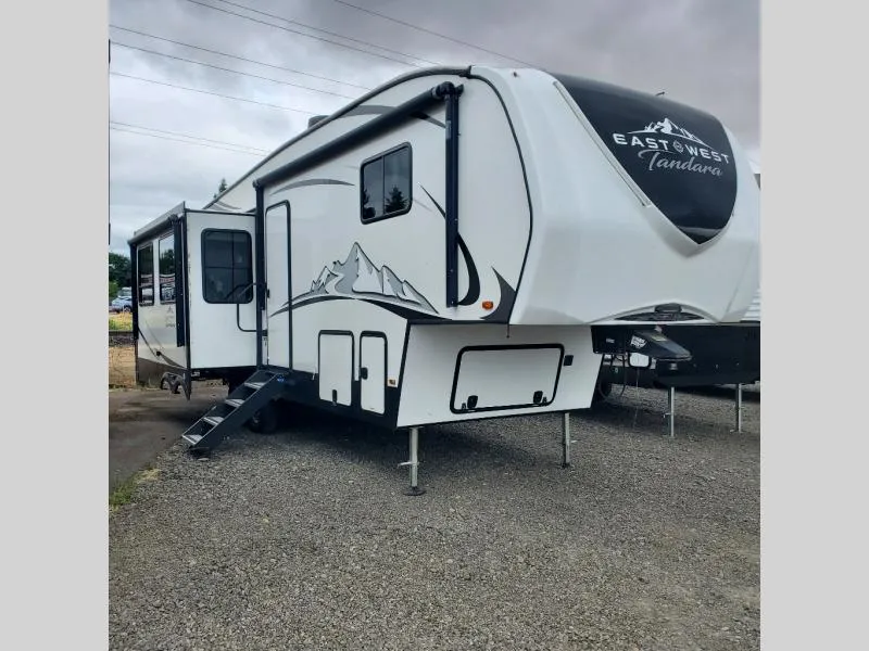 2022 East to West Tandara 285RL - Photo 2
