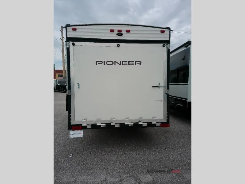 2020 Heartland Pioneer Used    RG 27 - Photo 4