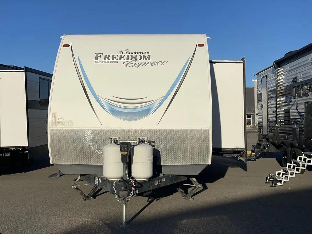 2018 Coachmen Freedom Express 29SE - Photo 2