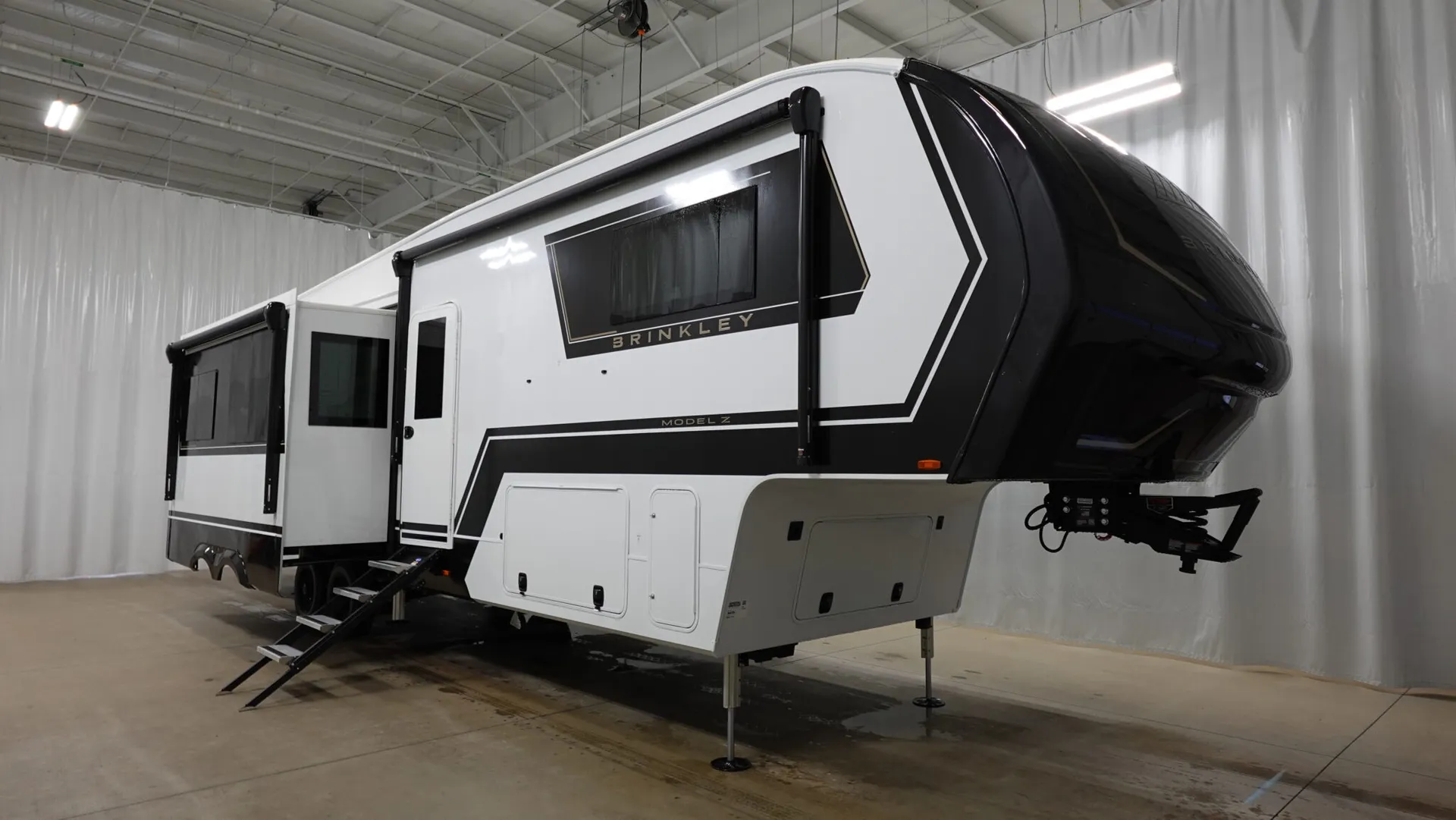 2026 Brinkley Model Z 3515 - Photo 2