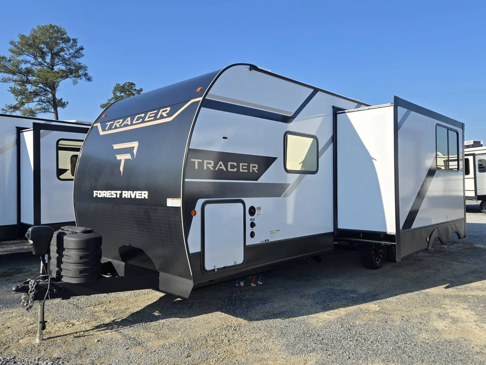 2027 Prime Time Tracer 255DS - Photo 4