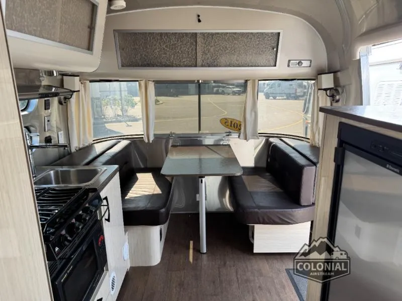 2015 Airstream International Serenity 19C - Photo 4