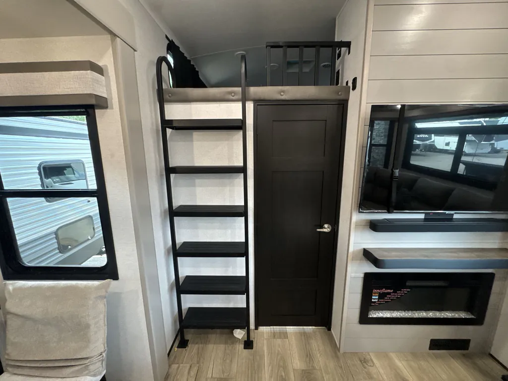 2026 Jayco North Point 395DSDB, Photos photo 15