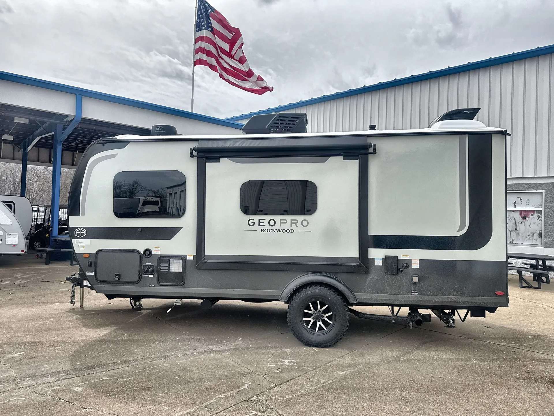 2026 Forest River Rockwood Geo-Pro 19FBS — off campside