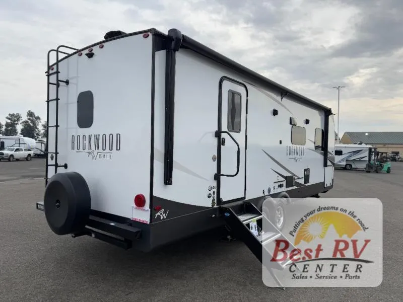 2025 Forest River Rockwood Ultra Lite 2606WS - Photo 4