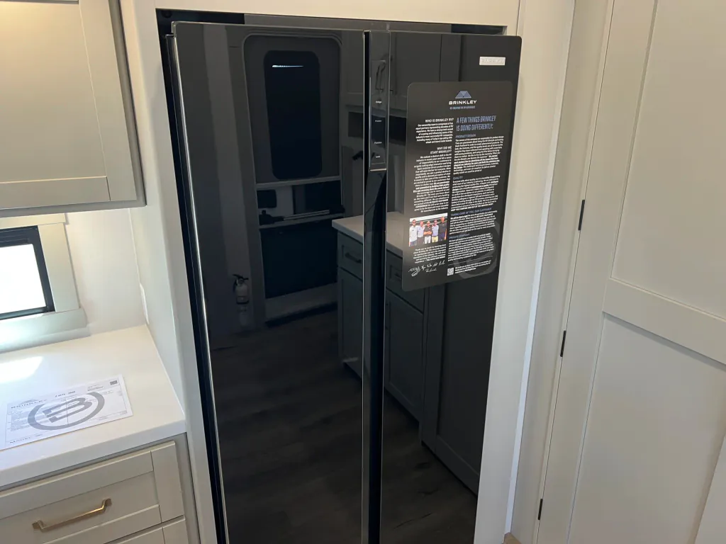 2026 Brinkley Model Z 3515, Photos photo 17