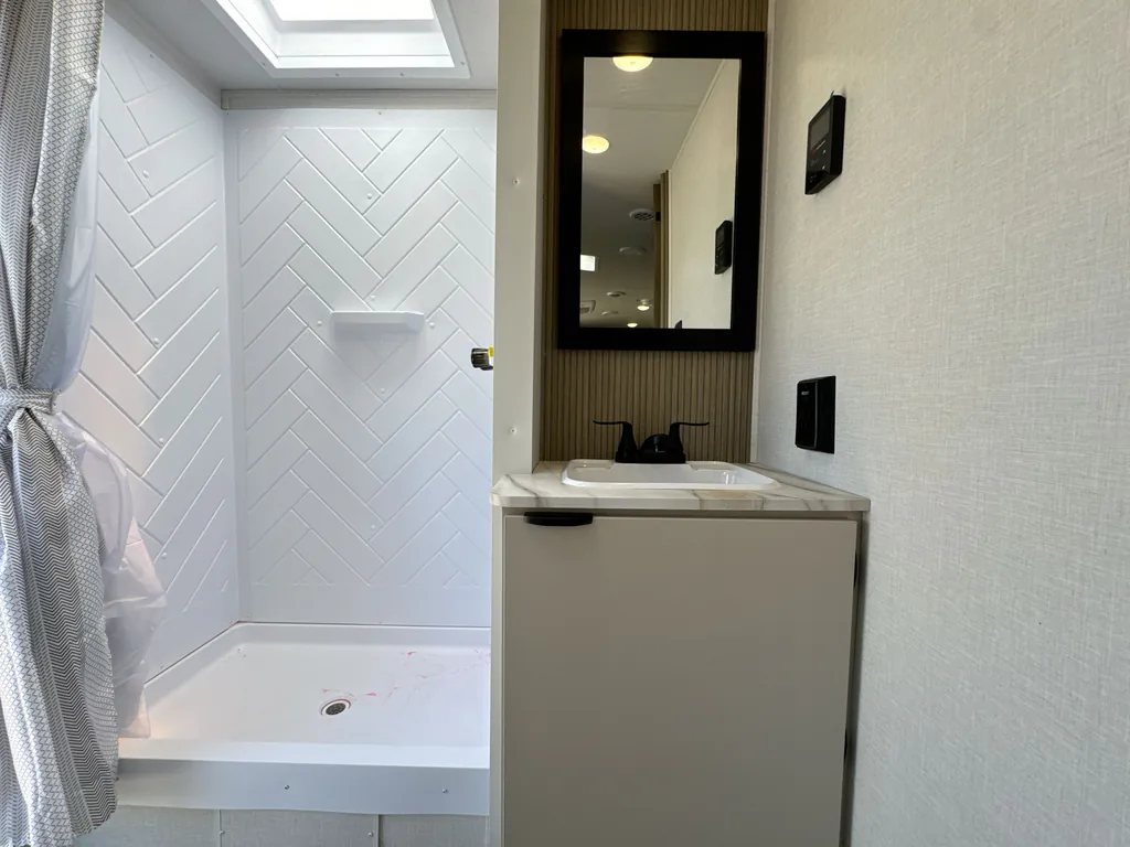 2026 Forest River Airelume 325, Photos photo 13
