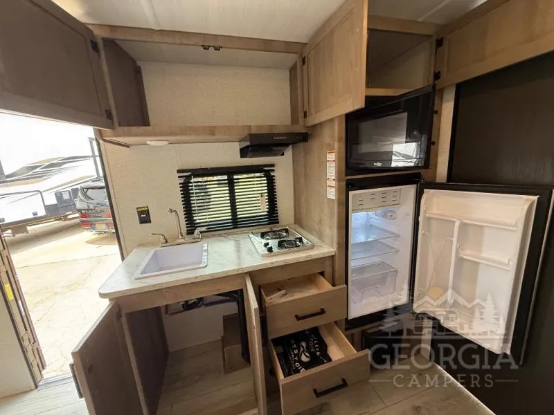 2025 Keystone Springdale 1800BH - Photo 4