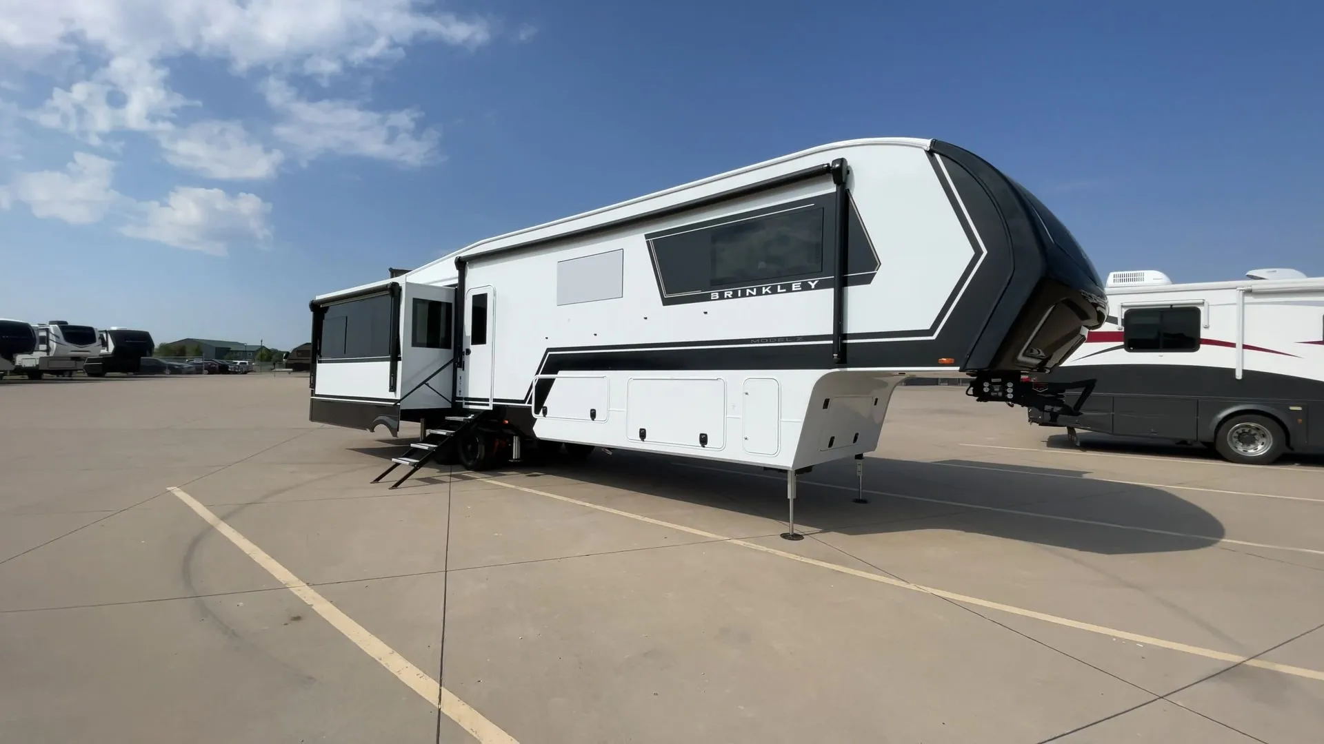 2026 Brinkley Model Z 3610 - Photo 3