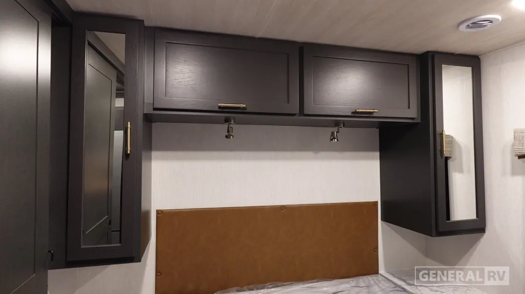 2027 NeXus RV Maximus 32MX, Photos photo 28