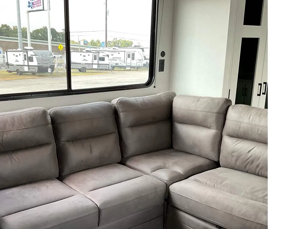 2026 Jayco Jay Flight Bungalow 404LOFT DS, Photos photo 9