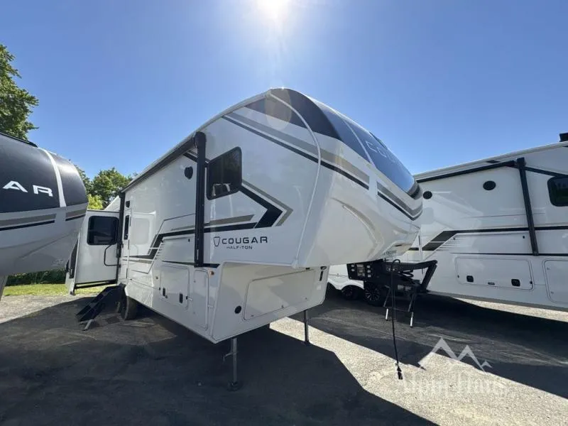 2026 Keystone Cougar Half-Ton 29MBD - Photo 2