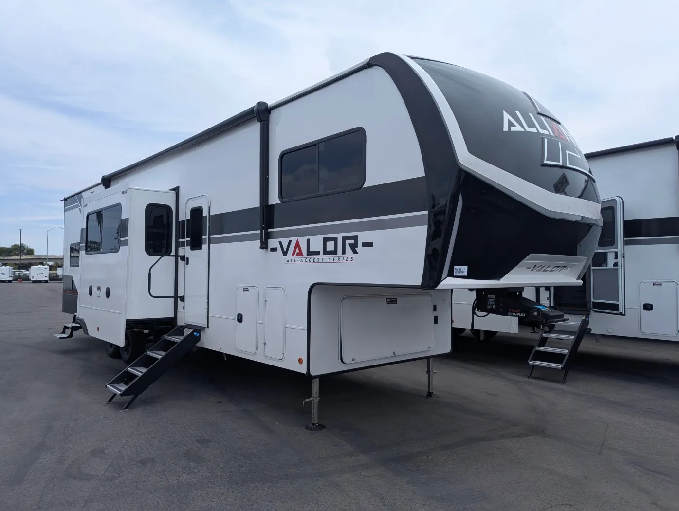 2026 Alliance RV Valor 35A14 - Photo 2