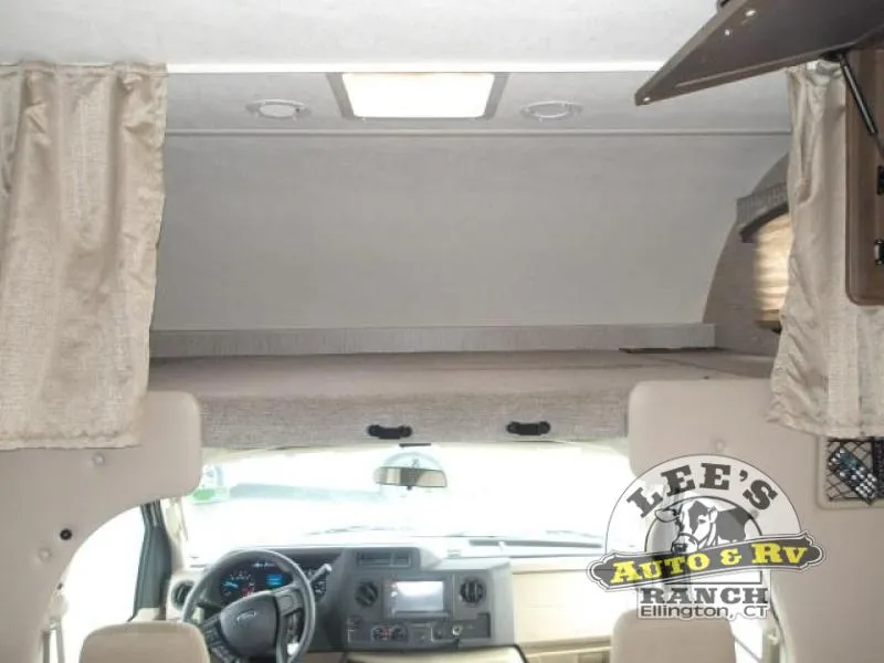2021 Thor Motor Coach Chateau 31EV - Photo 4