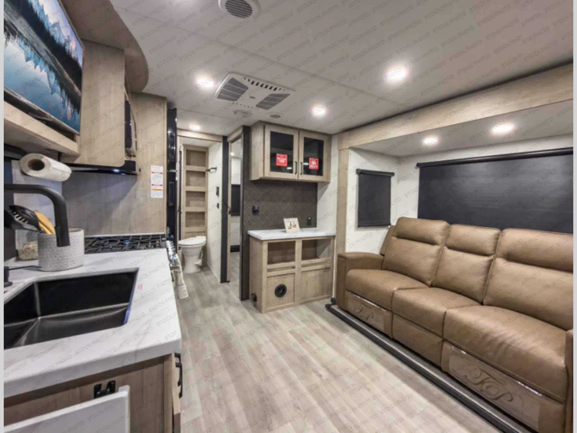 2027 Grand Design Imagine XLS 22BHE - Photo 3