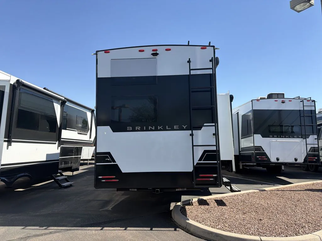 2027 Brinkley Model Z 3510 - Photo 4