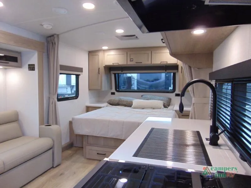 2026 Forest River Rockwood Mini Lite 2109S - Photo 4