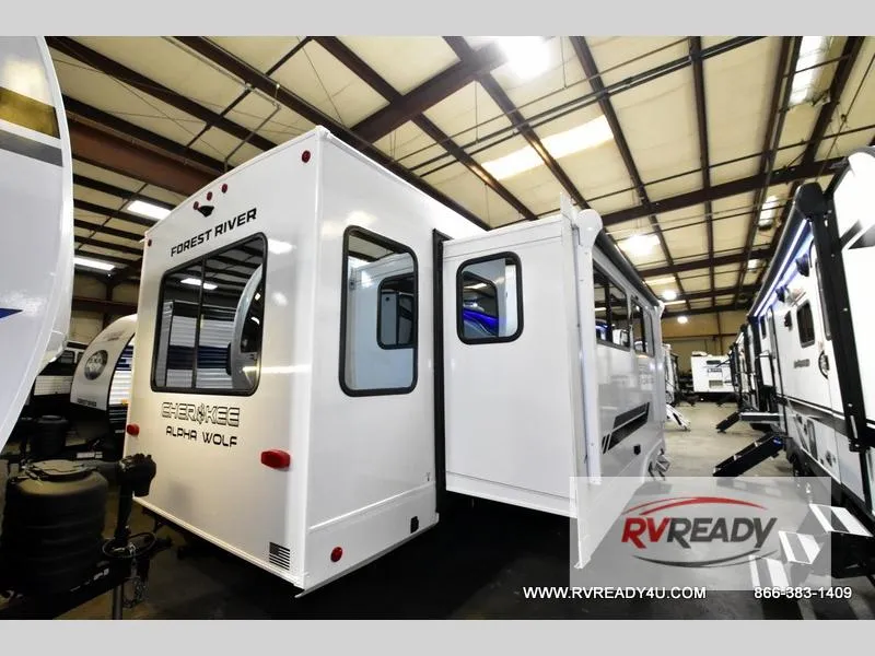 2026 Forest River Cherokee Alpha Wolf 26RL - Photo 4