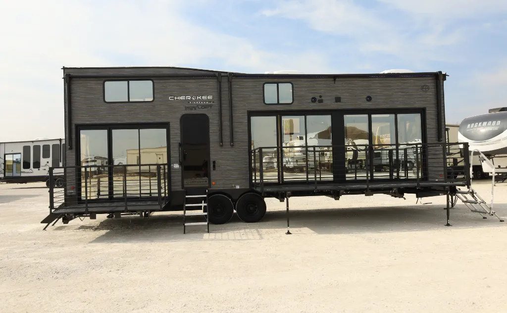 2026 Forest River Cherokee Timberwolf 27MDK - Photo 3